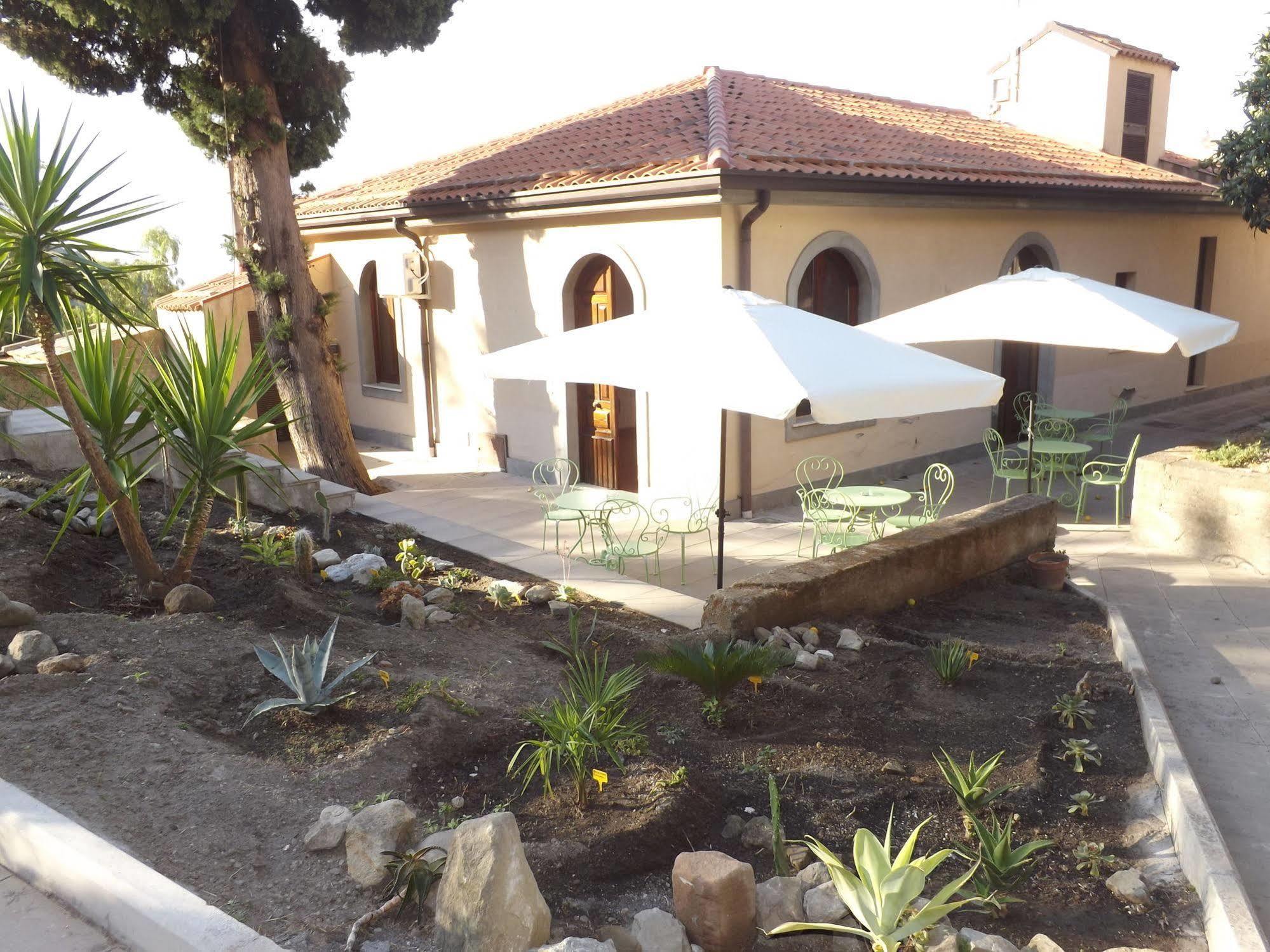 Albergo Diffuso Borgo Gallodoro ภายนอก รูปภาพ